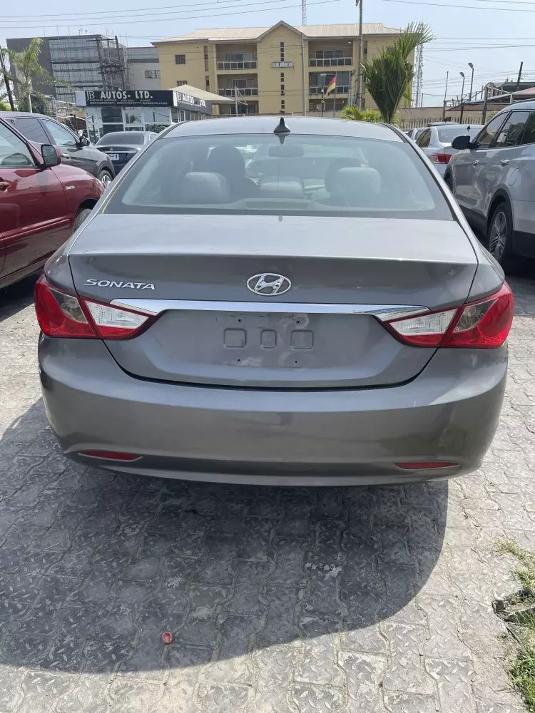 Hyundai Sonata