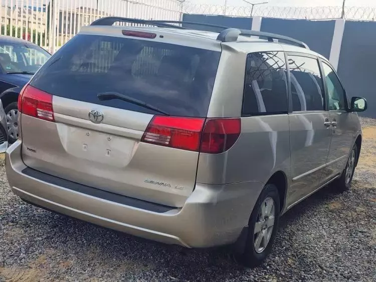 Toyota Sienna
