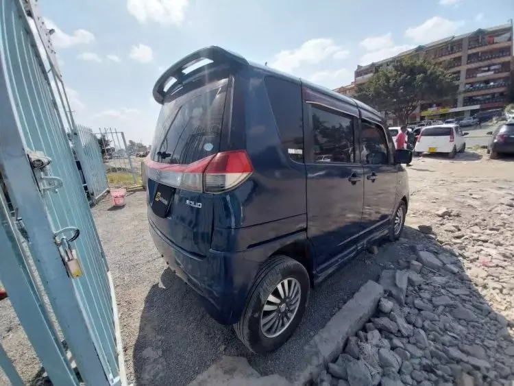 SUZUKI Solio