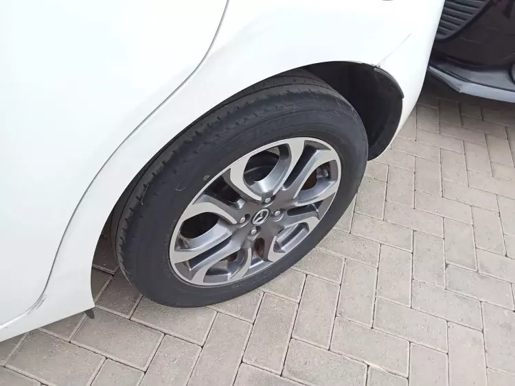 Mazda Demio