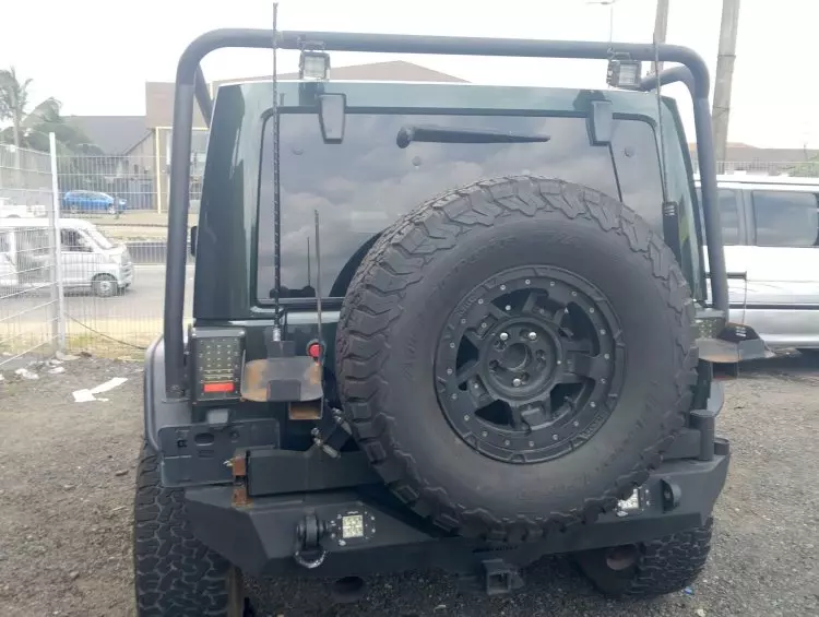 JEEP Wrangler Sahara