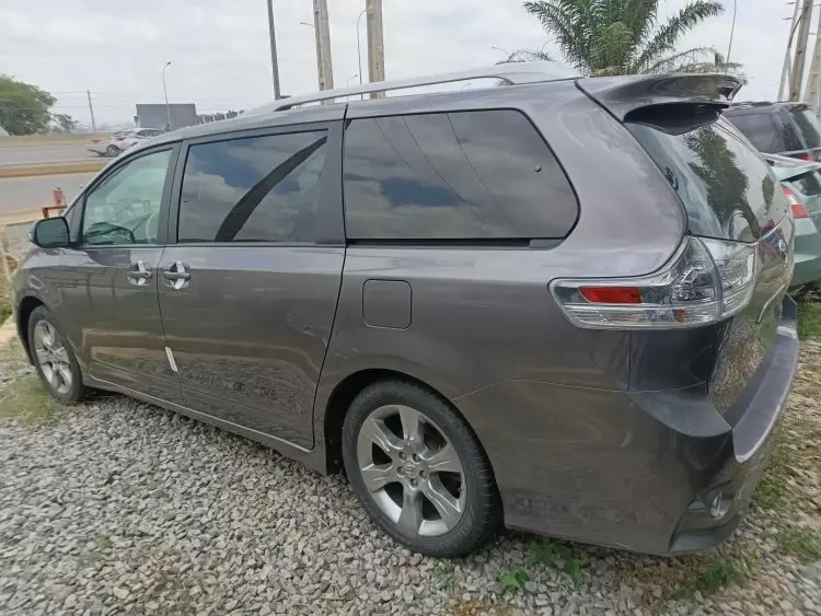 Toyota Sienna
