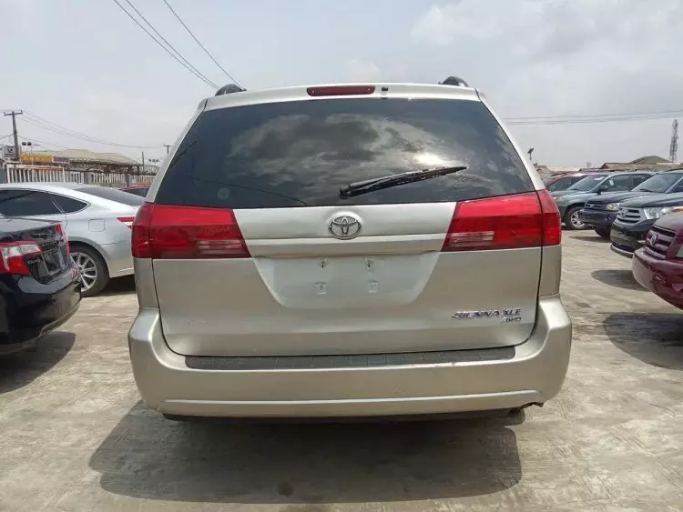Toyota Sienna