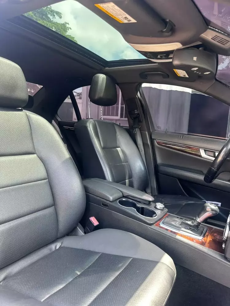 Mercedes-Benz C 300