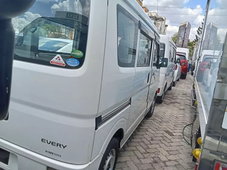 SUZUKI Every