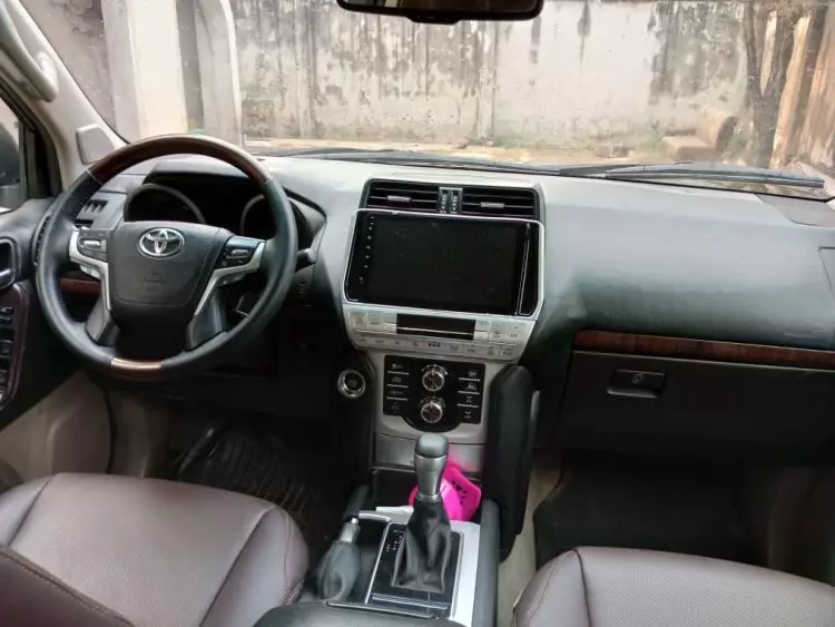 Toyota Landcruiser Prado