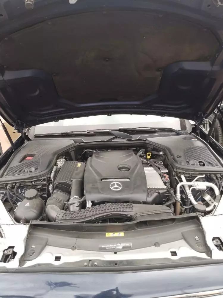 Mercedes-Benz E 300