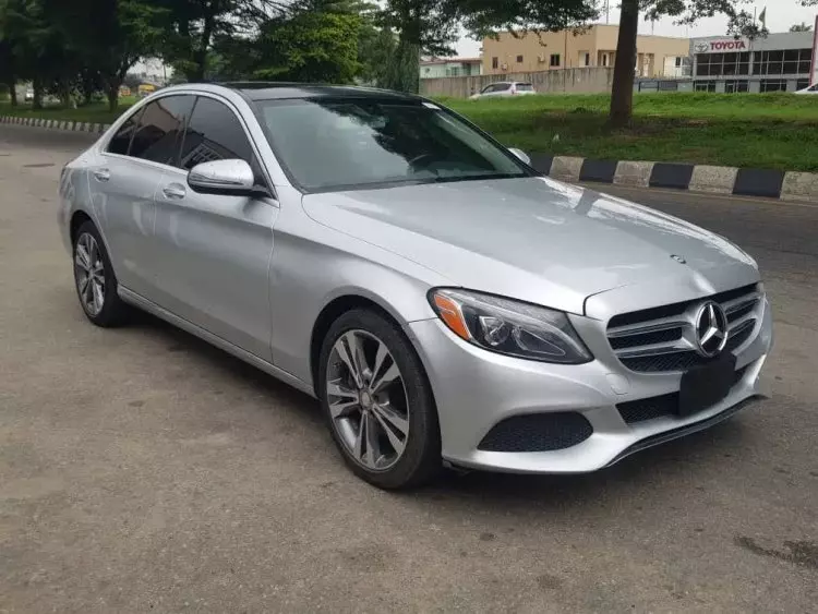 Mercedes-Benz C 300