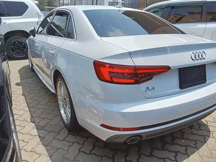 Audi A4