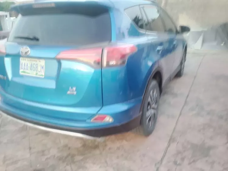 Toyota RAV 4
