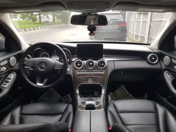 Mercedes-Benz C 300