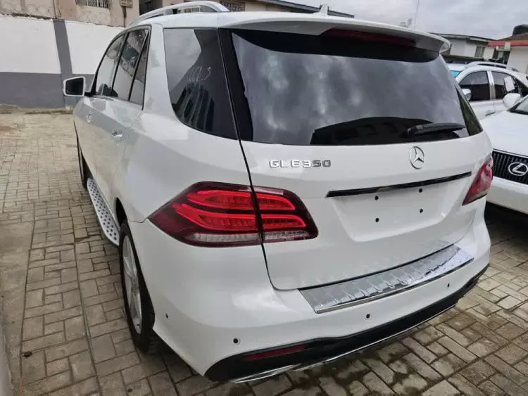 Mercedes-Benz GLE 350