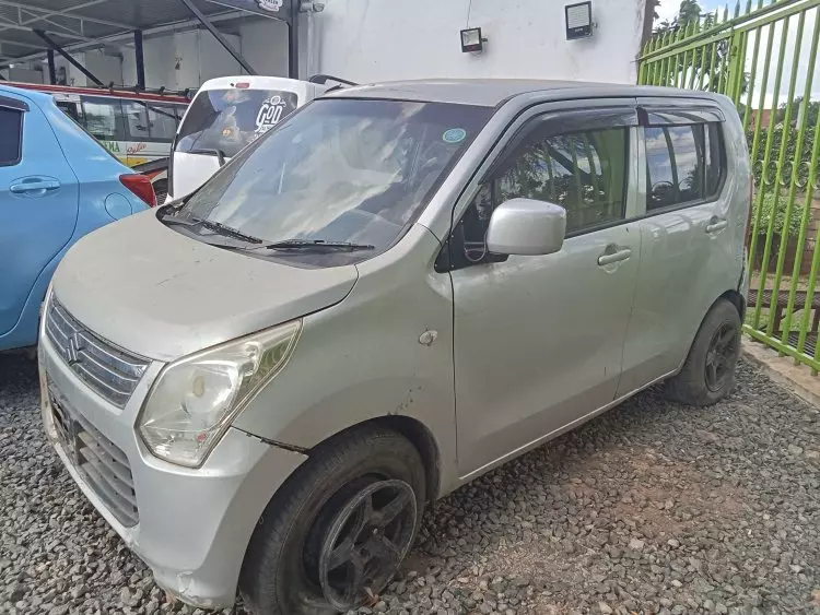 SUZUKI Wagon R