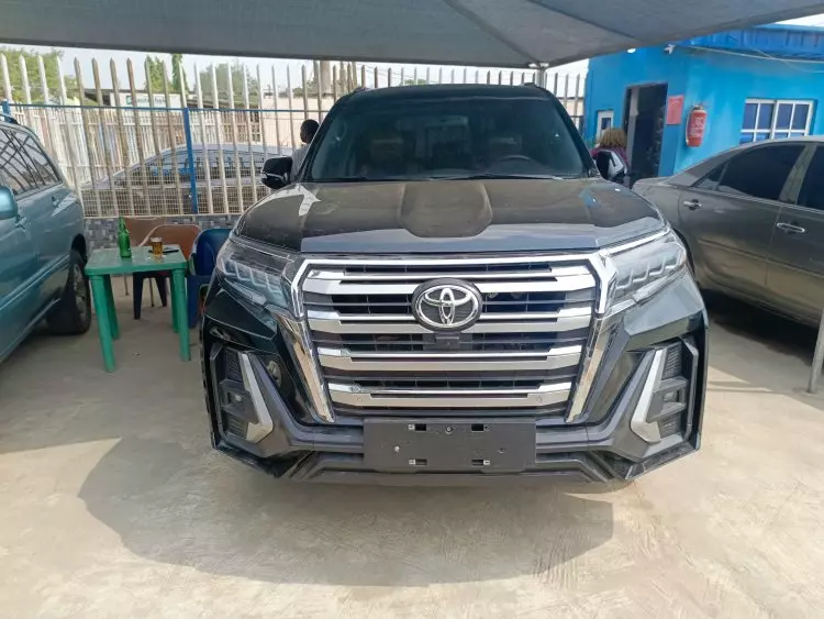 Toyota Land Cruiser Prado TX L