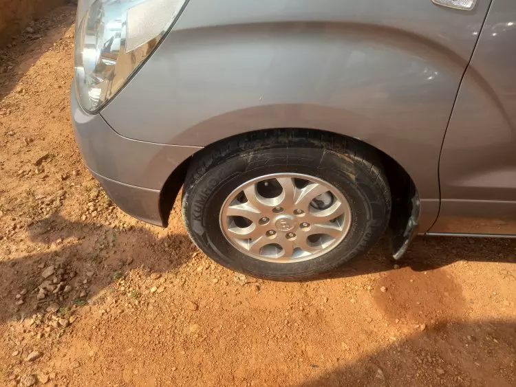 Hyundai Grand starex