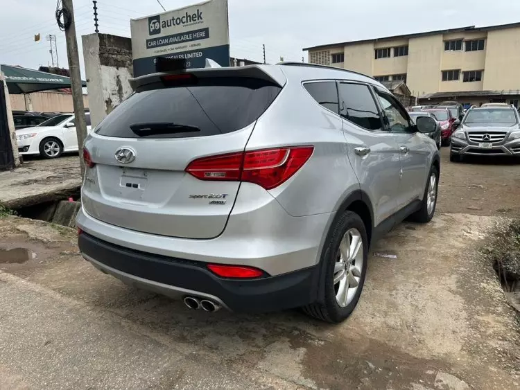 Hyundai Santa Fe