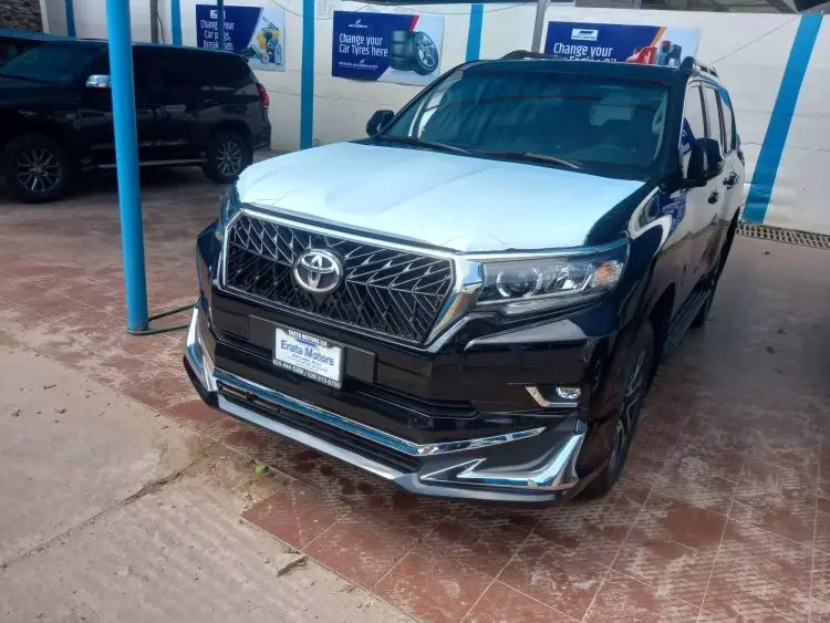 Toyota Landcruiser Prado