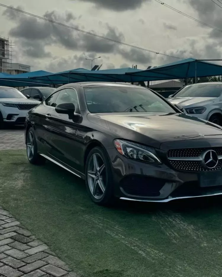Mercedes-Benz C 300