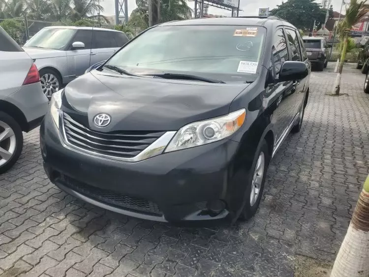 Toyota Sienna