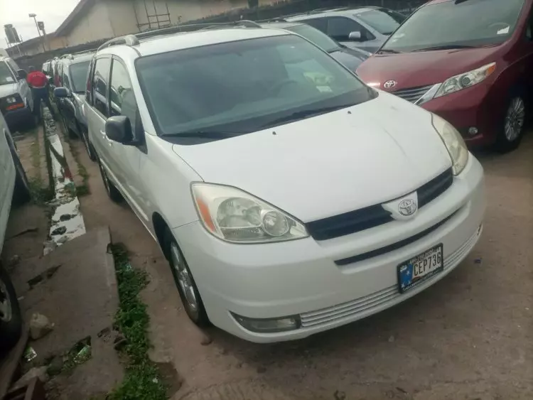 Toyota Sienna