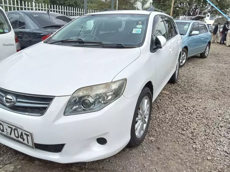 Toyota Fielder