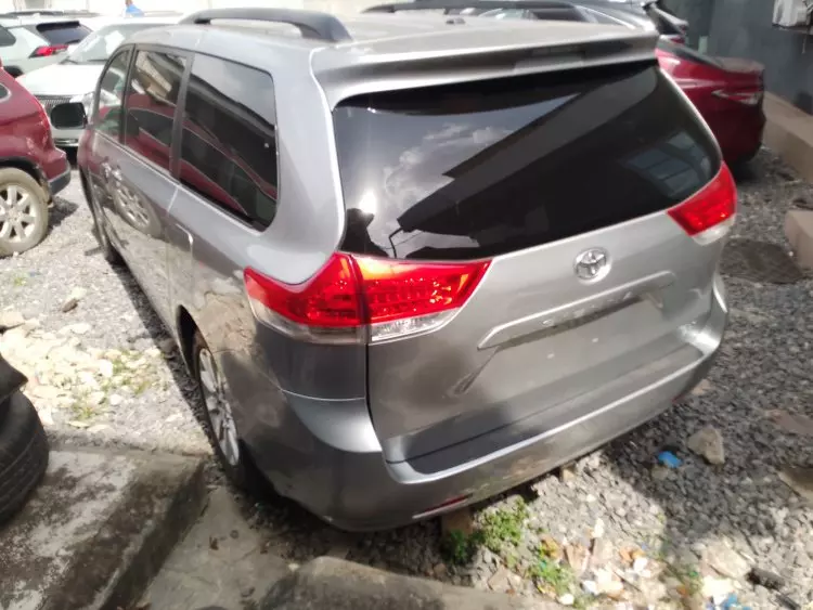 Toyota Sienna