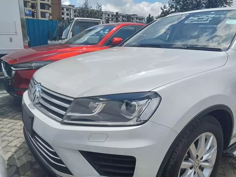 Volkswagen Touareg