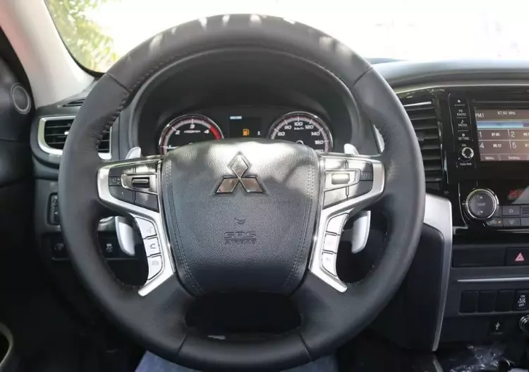Mitsubishi L200 D/C Sportero A/T
