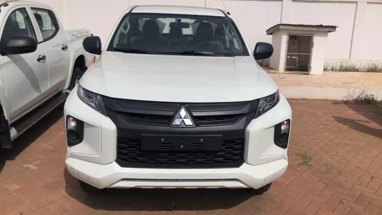 Mitsubishi L200 D/C GL Did