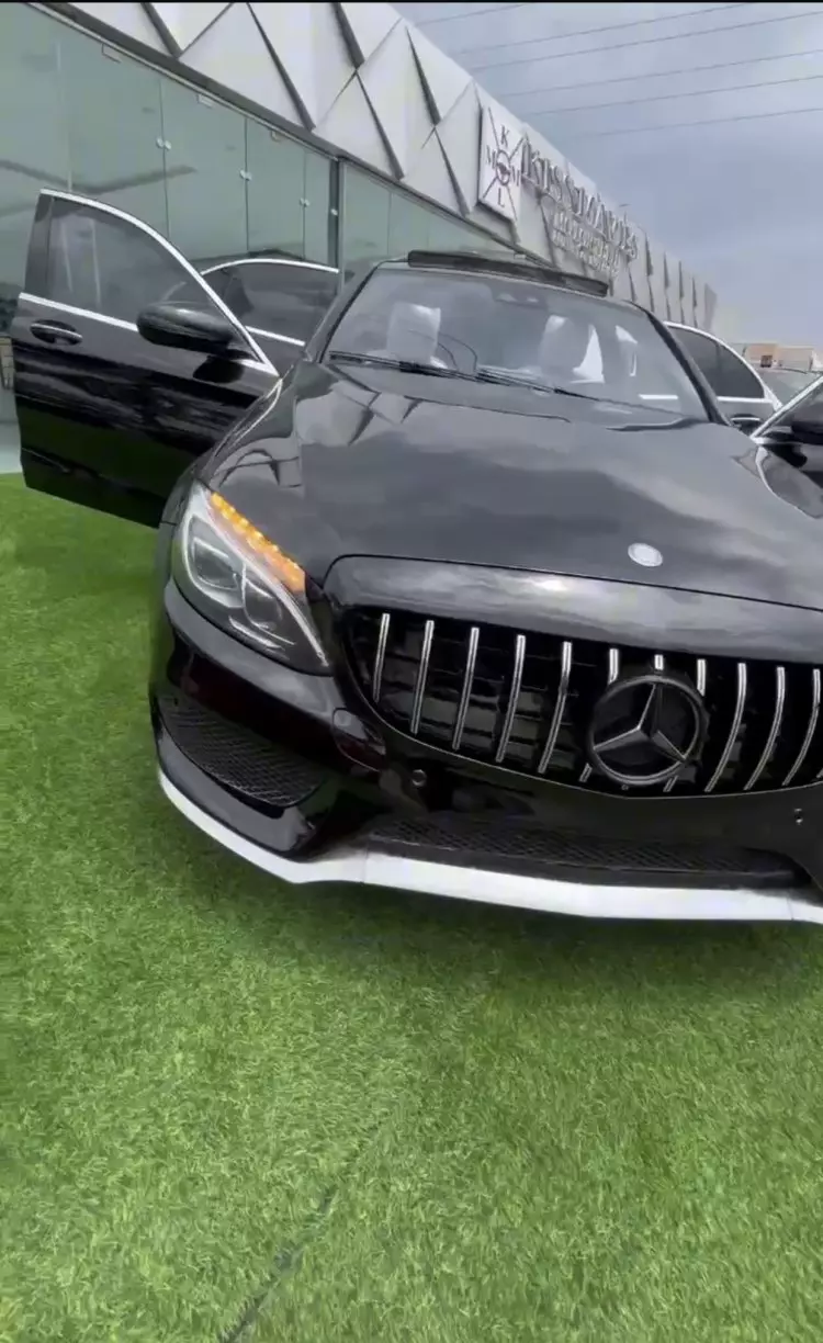 Mercedes-Benz C 300