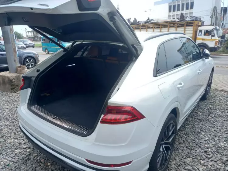 Audi Q8