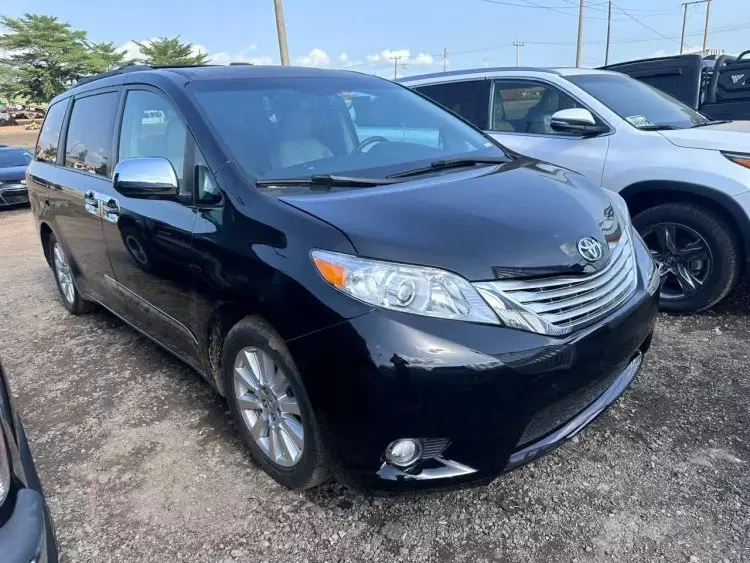 Toyota Sienna