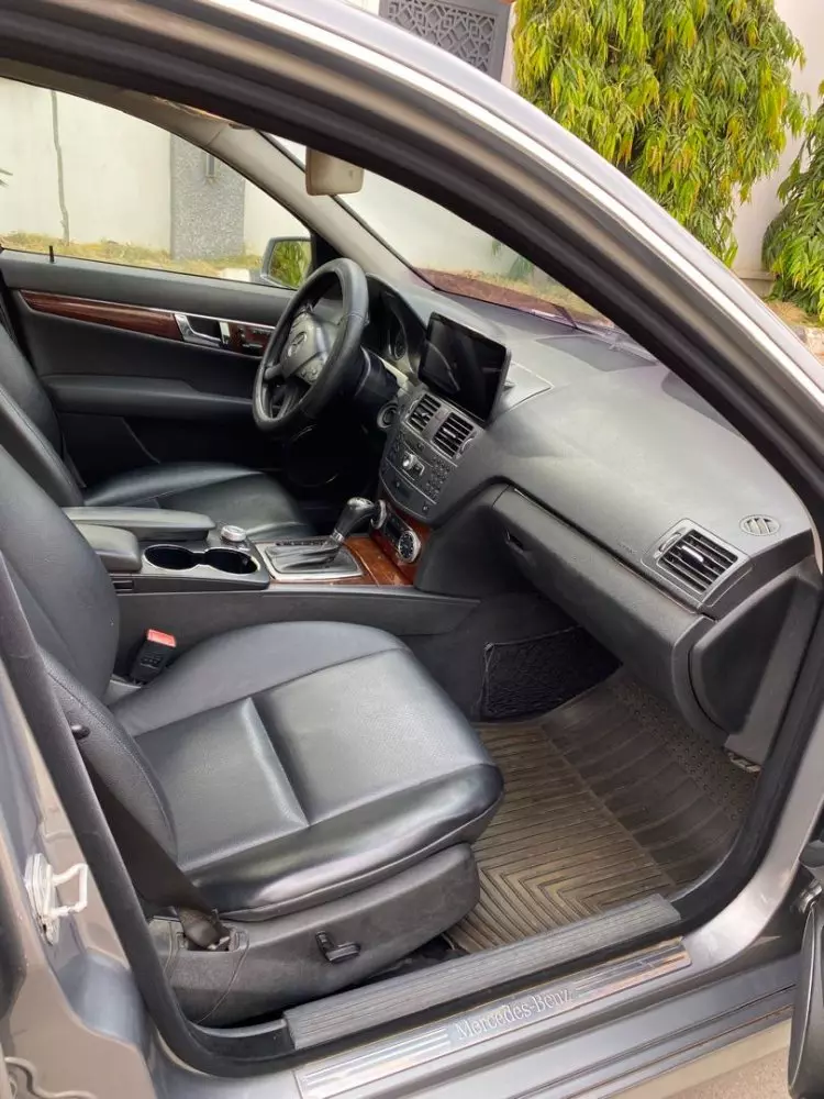 Mercedes-Benz C 300