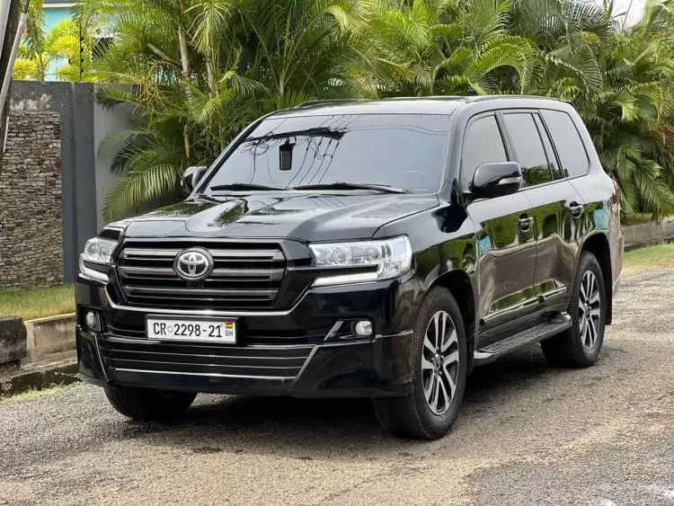 Toyota Landcruiser  V8