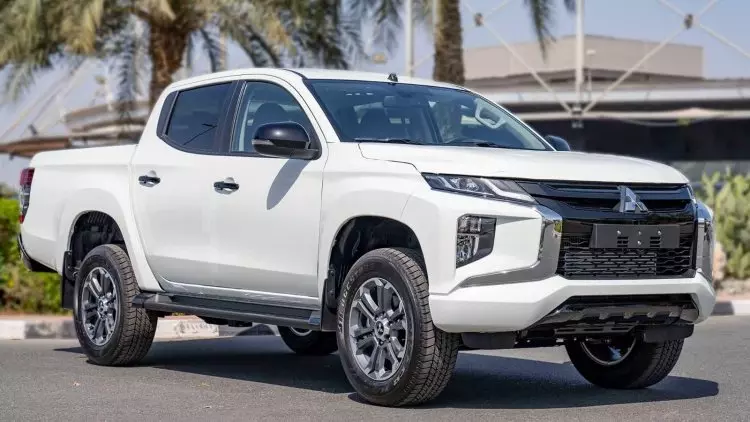 Mitsubishi L200 D/C Sportero A/T