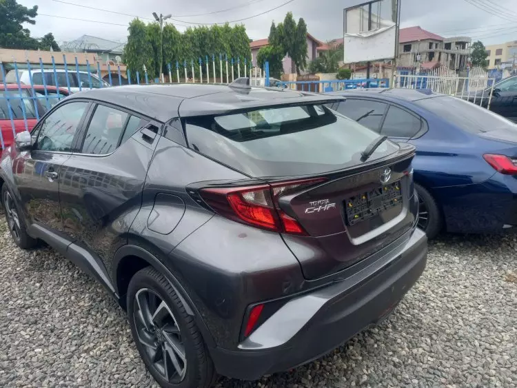 Toyota C-HR