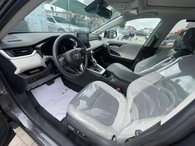 Toyota RAV 4