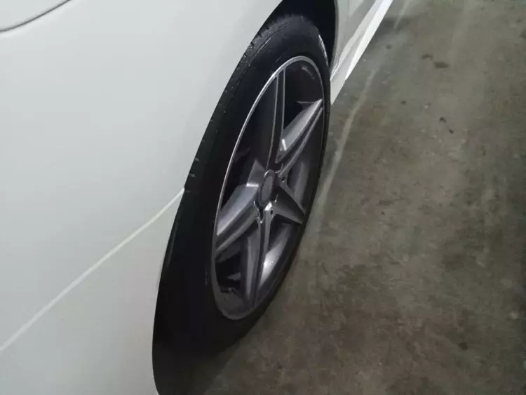 Mercedes-Benz C 180