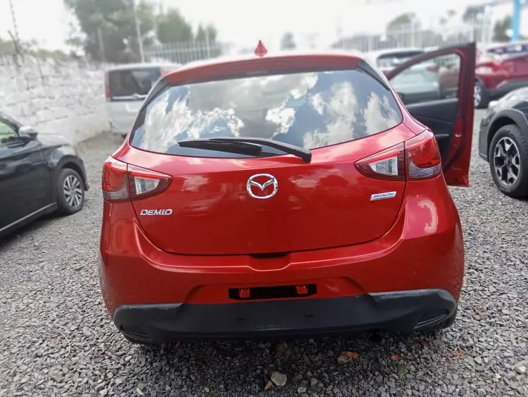 Mazda Demio