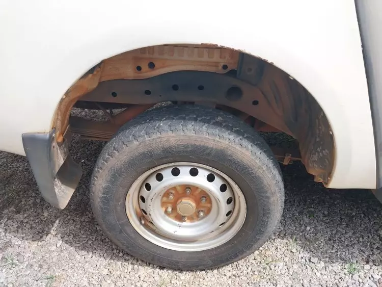 Mitsubishi L200 D/C GL Did