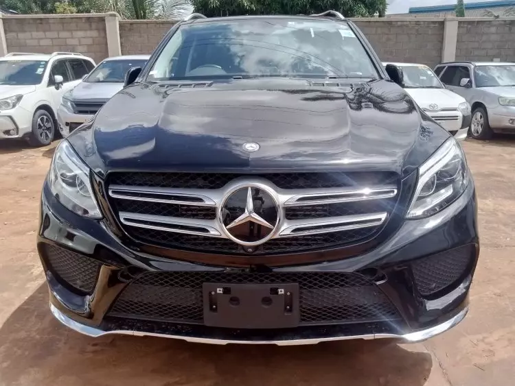 Mercedes-Benz GLE 350