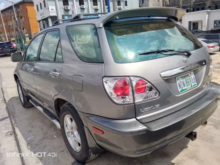 Lexus RX 300
