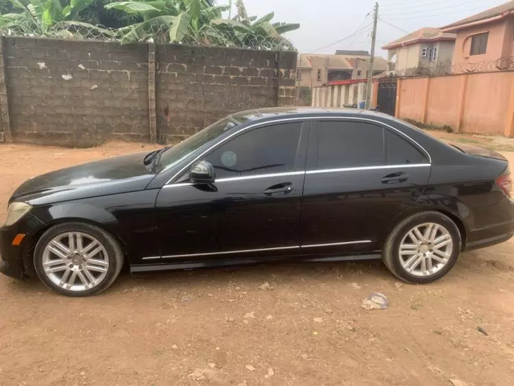Mercedes-Benz C 300