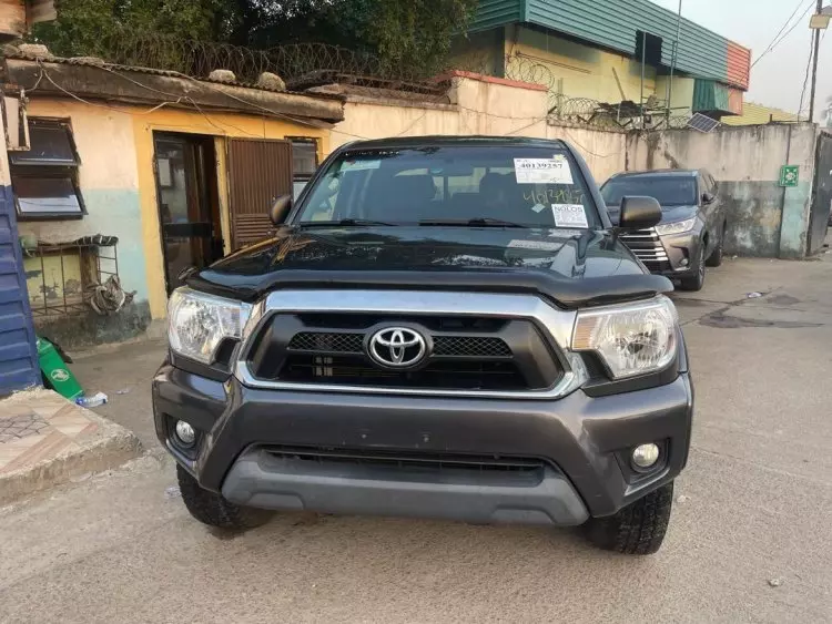 Toyota Tacoma