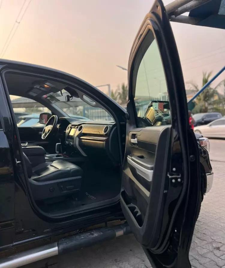 Toyota Tundra
