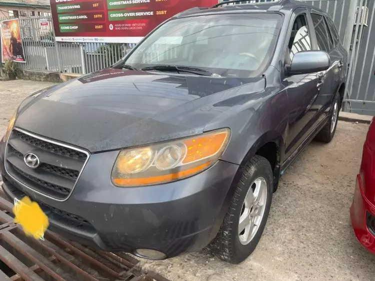 Hyundai SANTA GL