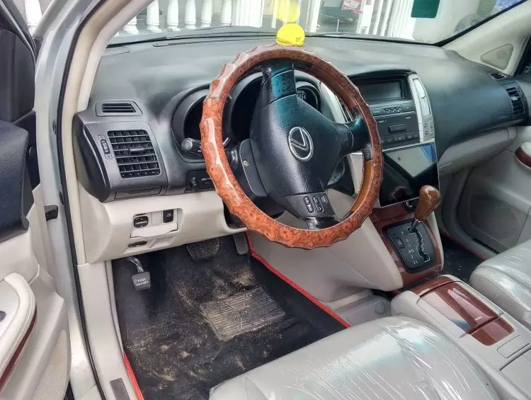 Lexus RX 330