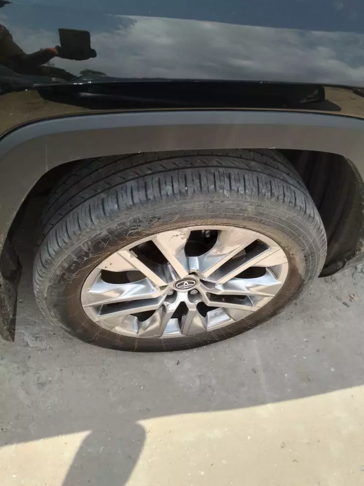 Toyota Rav 4 8AT 2.5l (Adventure Grade)