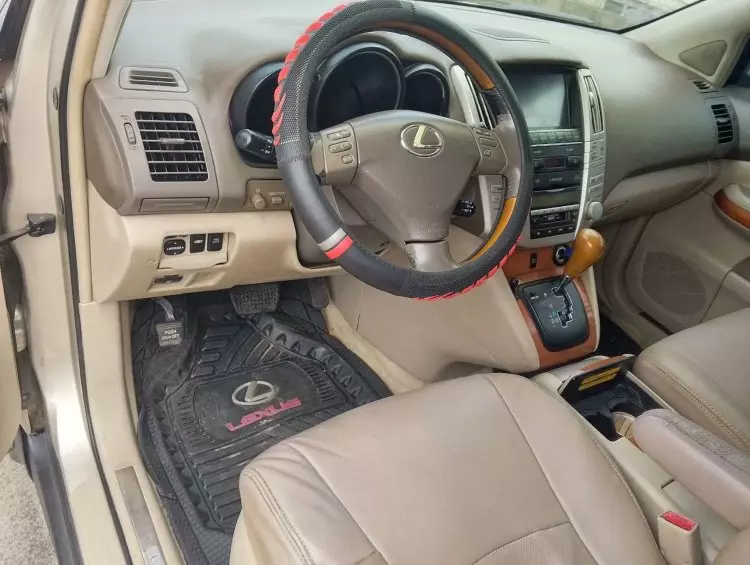 Lexus RX 330