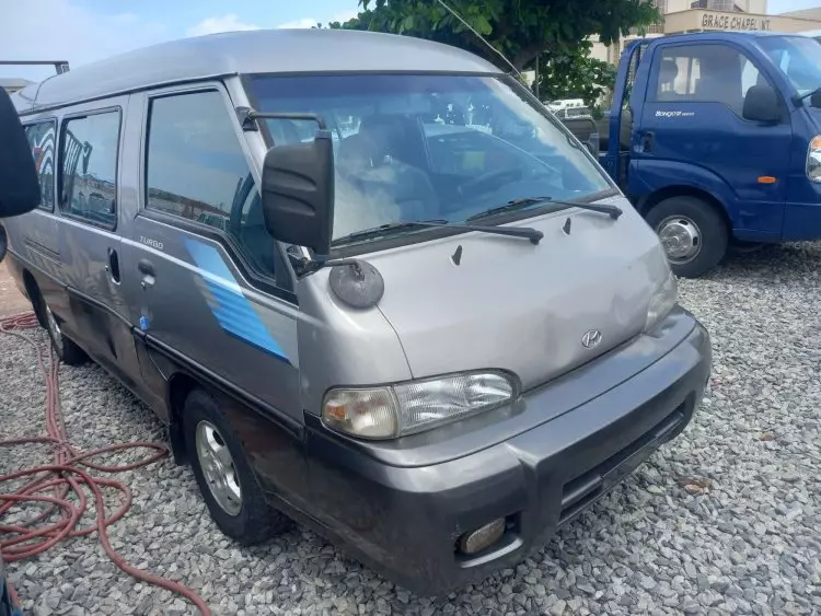Hyundai Grace
